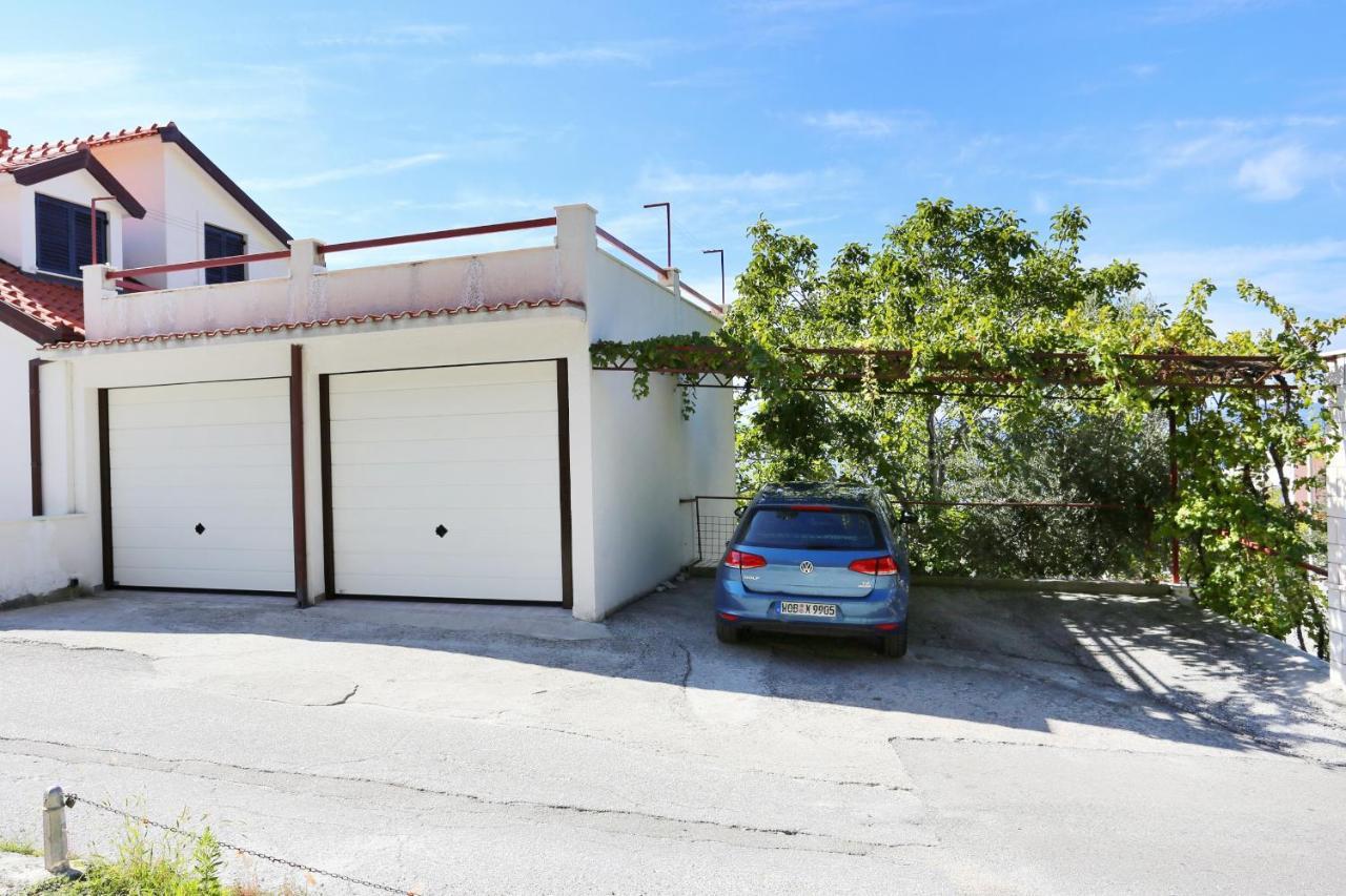 Apartments By The Sea Pisak, Omis - 1014 外观 照片