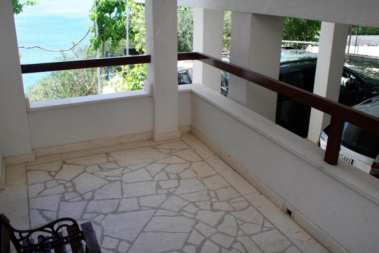 Apartments By The Sea Pisak, Omis - 1014 外观 照片