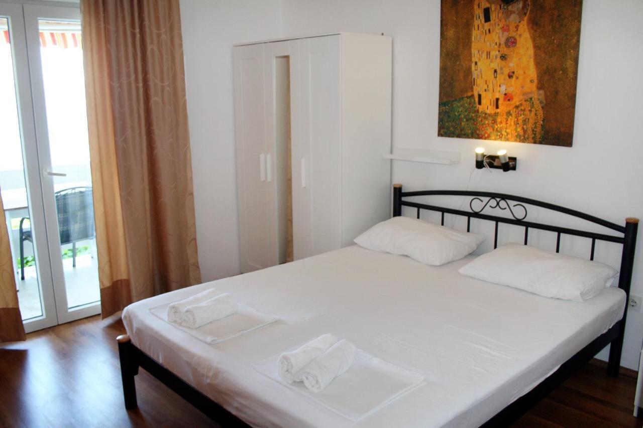 Apartments By The Sea Pisak, Omis - 1014 外观 照片