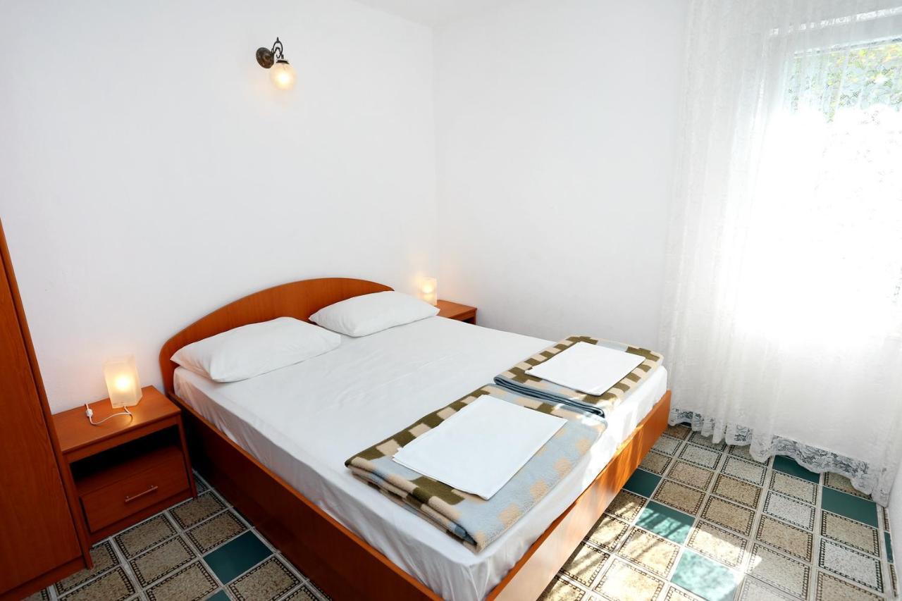 Apartments By The Sea Pisak, Omis - 1014 外观 照片